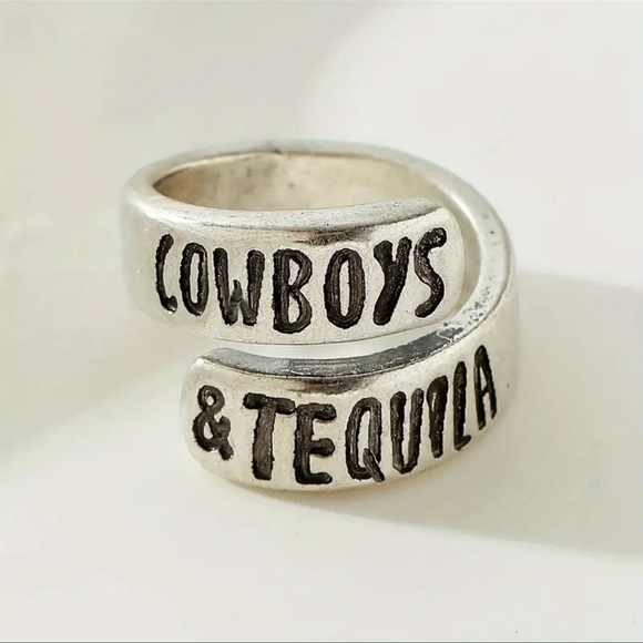 🌟Reina Ranch 🌟 Cowboys and Tequila Rustic Wrap Around Ring Western Cowgirl - Picture 1 of 4